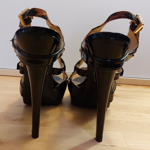 Guess WG Deceit Platform Heels - Picture 5 of 6